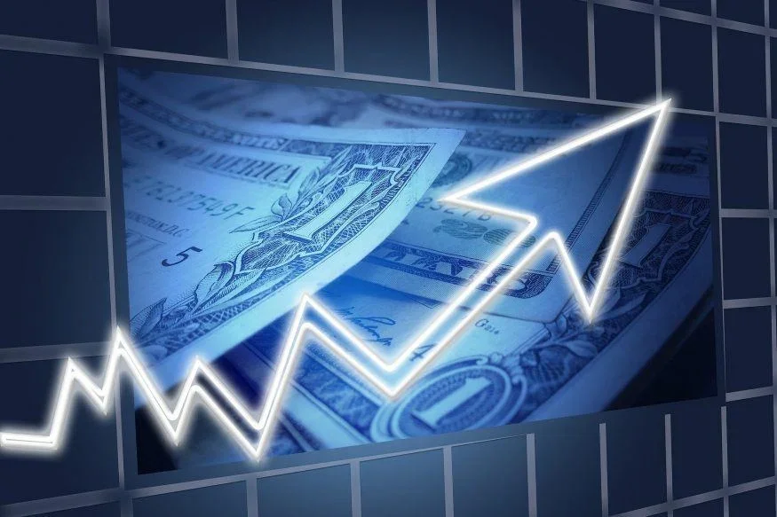 Understanding Poker Variance: The Rollercoaster Ride of Poker Profits